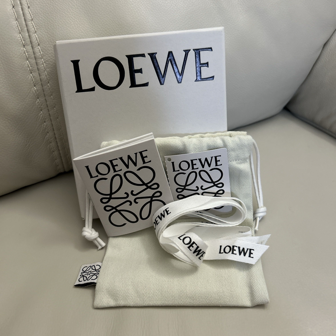 LOEWE(ロエベ)のロエベ 空箱 レディースのバッグ(ショップ袋)の商品写真
