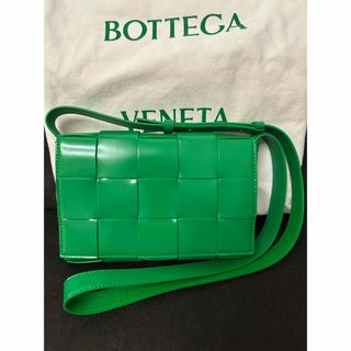 BOTTEGA VENETA(ショルダーバッグ ・ ホワイト/白色系)の BOTTEGA VENETA(ショルダーバッグ ・ ホワイト/白色系)の