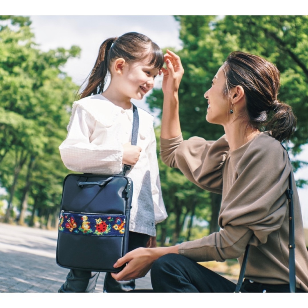 FEILER - VERY掲載♡FEILER♡学校フェイラー♡ハイジiPadケース♡ショルダー付き