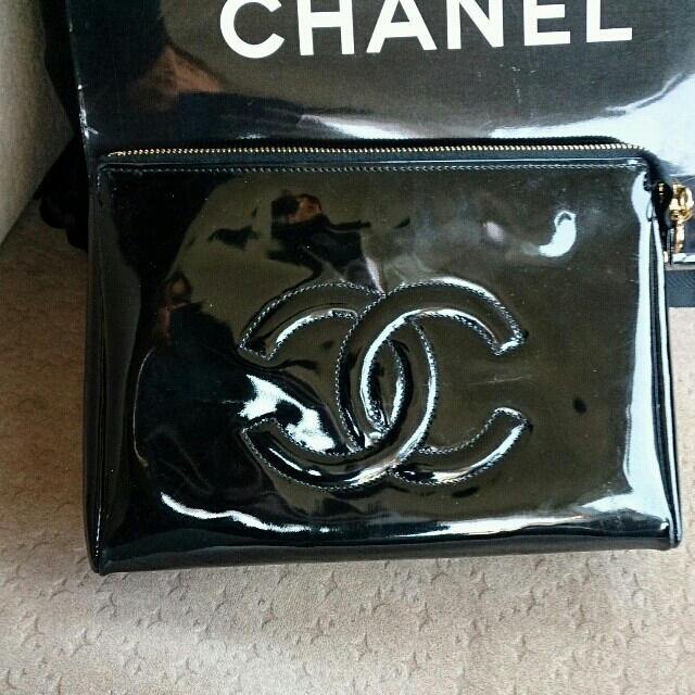専用 正規品 CHANEL(シャネル) ココマーク パテント クラッチポーチ ...
