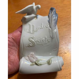 LLADRO - リヤドロ 花柄陶器ボックス 蓋付きの通販 by LLADRO - リヤドロ 花柄陶器ボックス 蓋付きの通販 by