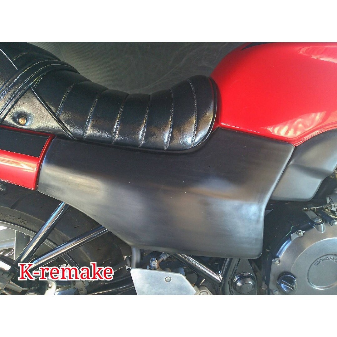 ☆ジェイド250 CBX仕様 純正タイプ サイドカバー黒☆JADE MC23の ☆ジェイド250 CBX仕様 純正タイプ サイドカバー黒☆JADE MC23の
