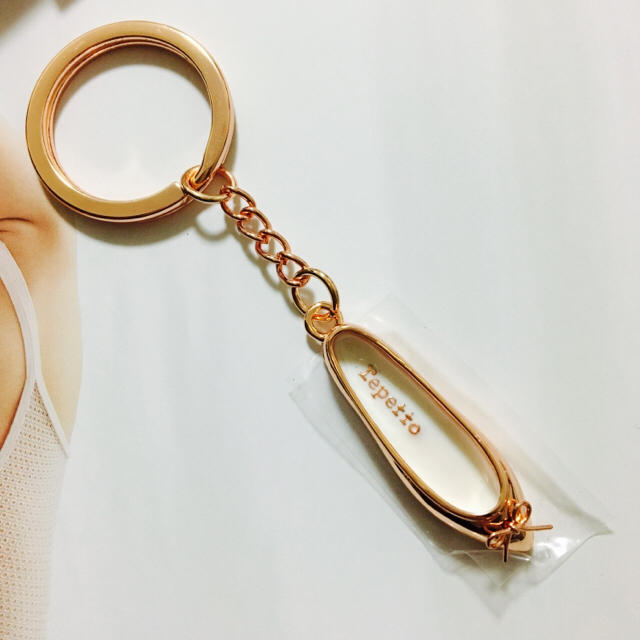 repetto(レペット)のrepetto♡Brigitte Ballerinaキーホルダー 新品 レディースのファッション小物(キーホルダー)の商品写真