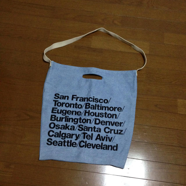 American Apparel(アメリカンアパレル)のアメリカンアパレルシティバッグデニム レディースのバッグ(ショルダーバッグ)の商品写真