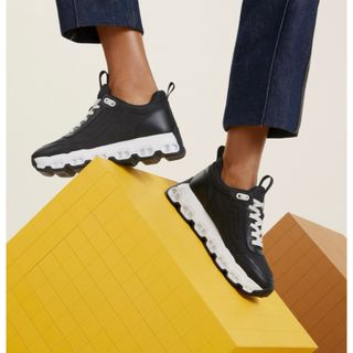 HERMES - エルメス エンジョイ ミドルカット スニーカー ピンク HERMES - エルメス エンジョイ ミドルカット スニーカー ピンク