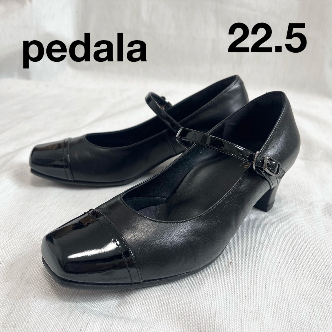 美品】asics pedala エナメル パンプス ストラップ有 ネイビー 美品】asics pedala エナメル パンプス ストラップ有 ネイビー