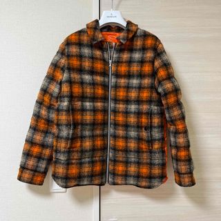MONCLER(ダウンジャケット ・ オレンジ/橙色系)のフリマ MONCLER(ダウンジャケット ・ オレンジ/橙色系)のフリマ