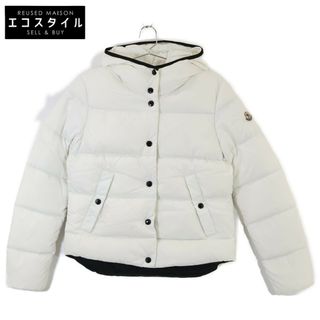 MONCLER(ダウンジャケット ・ ホワイト/白色系)のフリマ MONCLER(ダウンジャケット ・ ホワイト/白色系)のフリマ