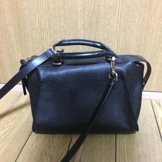 ザラ(ZARA)のZARA ショルダーバッグ(ショルダーバッグ)