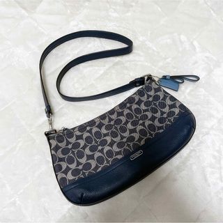 COACH(ショルダーバッグ ・ ブルー・ネイビー/青色系)のフリマ COACH(ショルダーバッグ ・ ブルー・ネイビー/青色系)のフリマ