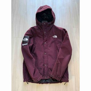 Supreme(マウンテンパーカー ・ パープル/紫色系)のフリマ Supreme(マウンテンパーカー ・ パープル/紫色系)のフリマ