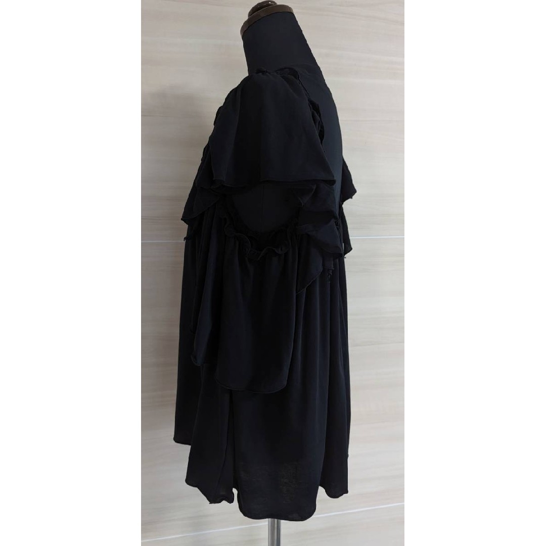 4298SHIZUKA KOMURO シズカコムロ　コムロシズカ　肩開きトップス レディースのトップス(カットソー(半袖/袖なし))の商品写真