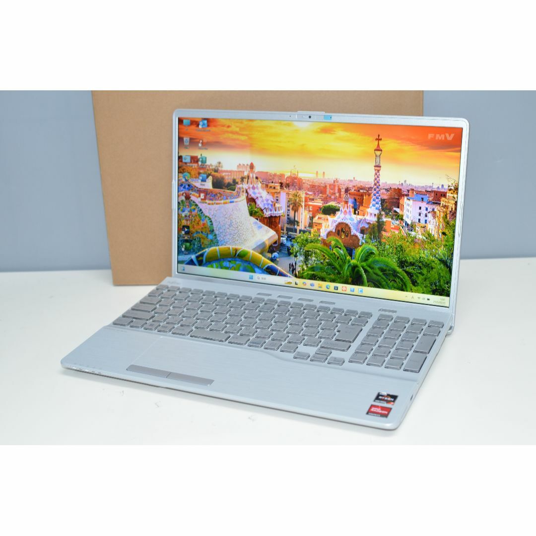 中古美品ノートパソコン 富士通 AH50/H3 Windows11+office