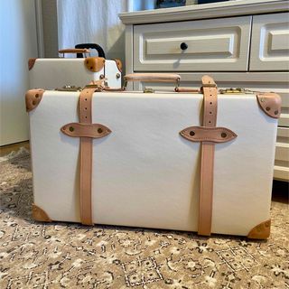 GLOBE-TROTTER(スーツケース/キャリーバッグ)のフリマアイテム一覧 GLOBE-TROTTER(スーツケース/キャリーバッグ)のフリマアイテム一覧