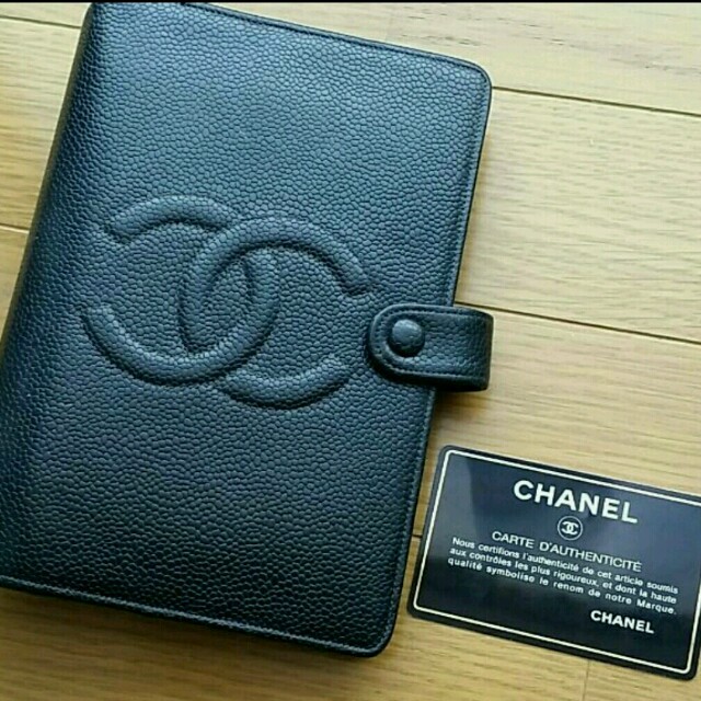 CHANEL(シャネル)のシャネル　手帳カバー レディースのファッション小物(その他)の商品写真