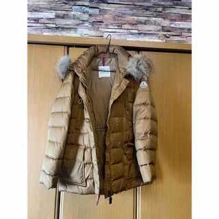 MONCLER(ブラウン/茶色系)のフリマアイテム一覧 MONCLER(ブラウン/茶色系)のフリマアイテム一覧