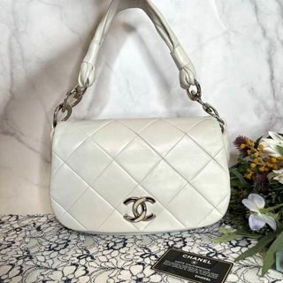 CHANEL(ショルダーバッグ)のフリマアイテム一覧 CHANEL(ショルダーバッグ)のフリマアイテム一覧