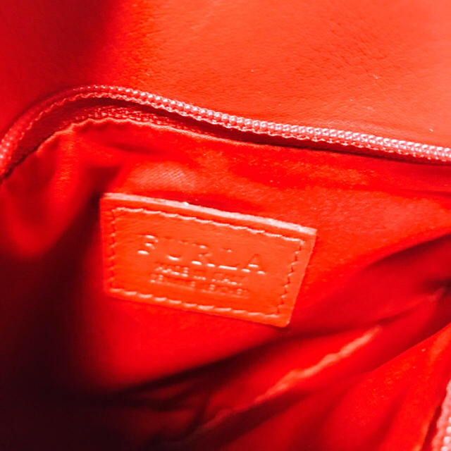 Furla(フルラ)の【新品未使用】FURLAミニショルダーバック レディースのバッグ(ショルダーバッグ)の商品写真