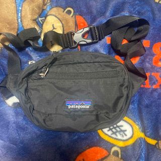 patagonia(ショルダーバッグ ・ ブラック/黒色系)のフリマ patagonia(ショルダーバッグ ・ ブラック/黒色系)のフリマ