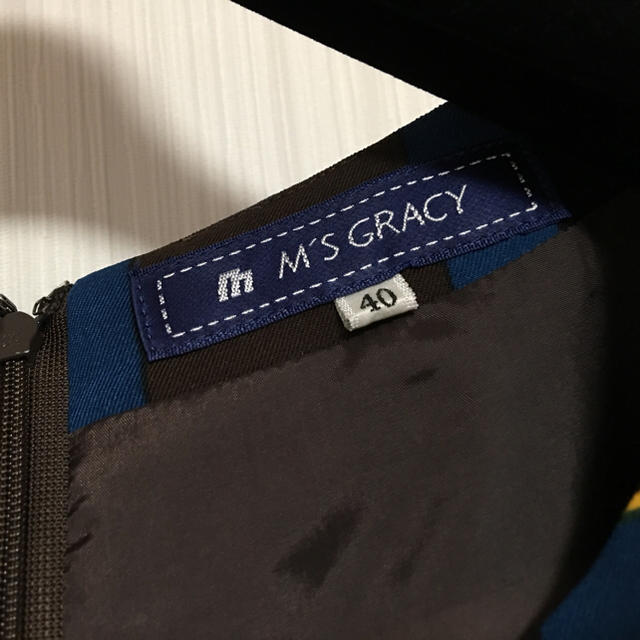 M'S GRACY(エムズグレイシー)のM's GRACY 膝丈ワンピ プリーツ レディースのワンピース(ひざ丈ワンピース)の商品写真