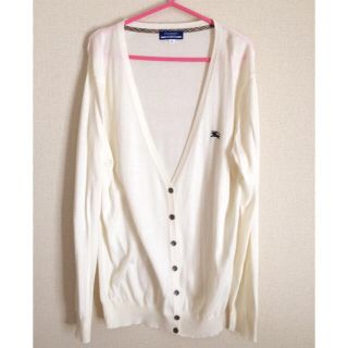 BURBERRY(カーディガン ・ ホワイト/白色系)のフリマアイテム一覧 BURBERRY(カーディガン ・ ホワイト/白色系)のフリマアイテム一覧