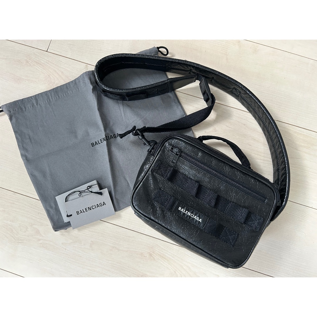 BALENCIAGA - バレンシアガ　アーミーレザーメッセンジャーバッグ