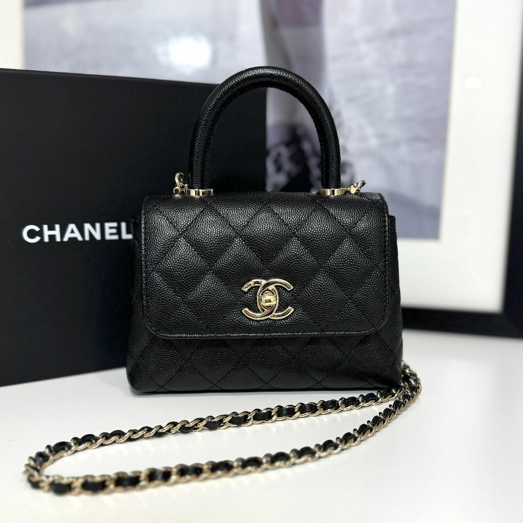 CHANEL - 未使用 シャネル ココハンドル エクストラミニ CHANEL - 未使用 シャネル ココハンドル エクストラミニ