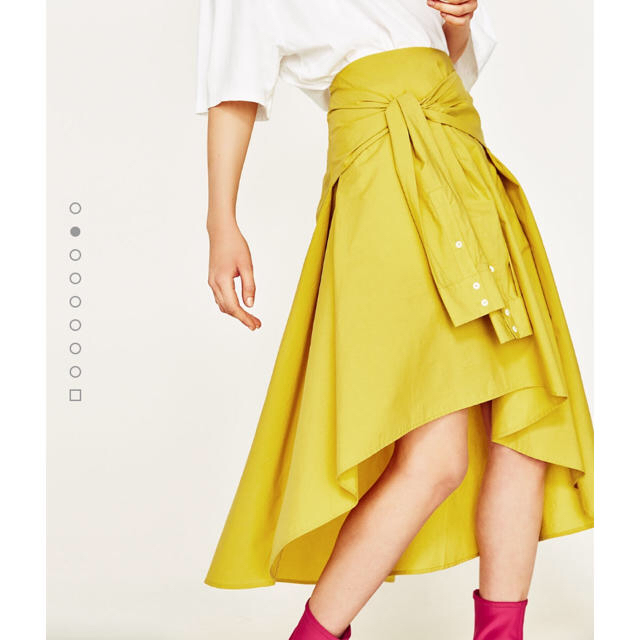 ZARA(ザラ)のZARA♡今期♡袖ディテール入りミディスカート♡ レディースのスカート(ひざ丈スカート)の商品写真