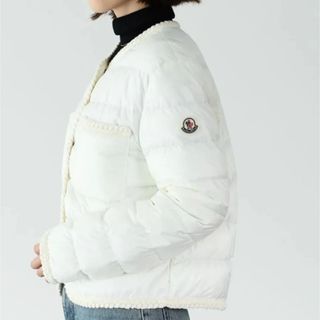 MONCLER - 最後値下げMONCLER モンクレール 希少ホワイトBady MONCLER - 最後値下げMONCLER モンクレール 希少ホワイトBady