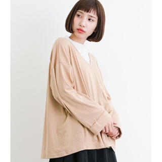 メルロー(merlot)の新品♡Vネックタックプルオーバー(Tシャツ(長袖/七分))