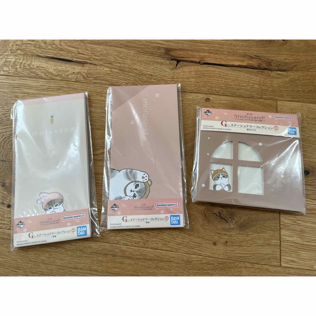 mofusand(モフサンド)の窓付きメモ帳 インテリア/住まい/日用品の文房具(ノート/メモ帳/ふせん)の商品写真