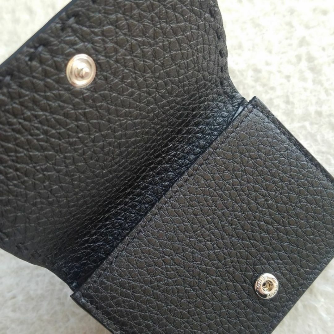 FENDI セレリア 三つ折り財布 コンパクトウォレット レザー シボ FENDI セレリア 三つ折り財布 コンパクトウォレット レザー シボ