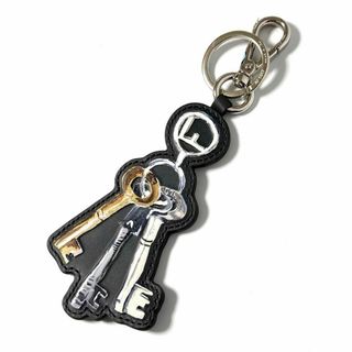 FENDI(キーホルダー)のフリマアイテム一覧 FENDI(キーホルダー)のフリマアイテム一覧