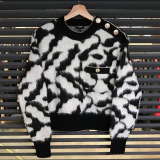 超美品 シャネル ココマーク クロップド丈 長袖ニット セーター 超美品 シャネル ココマーク クロップド丈 長袖ニット セーター