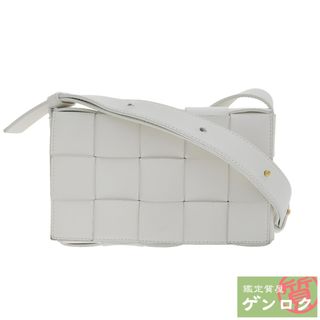 BOTTEGA VENETA(ショルダーバッグ ・ ホワイト/白色系)の BOTTEGA VENETA(ショルダーバッグ ・ ホワイト/白色系)の