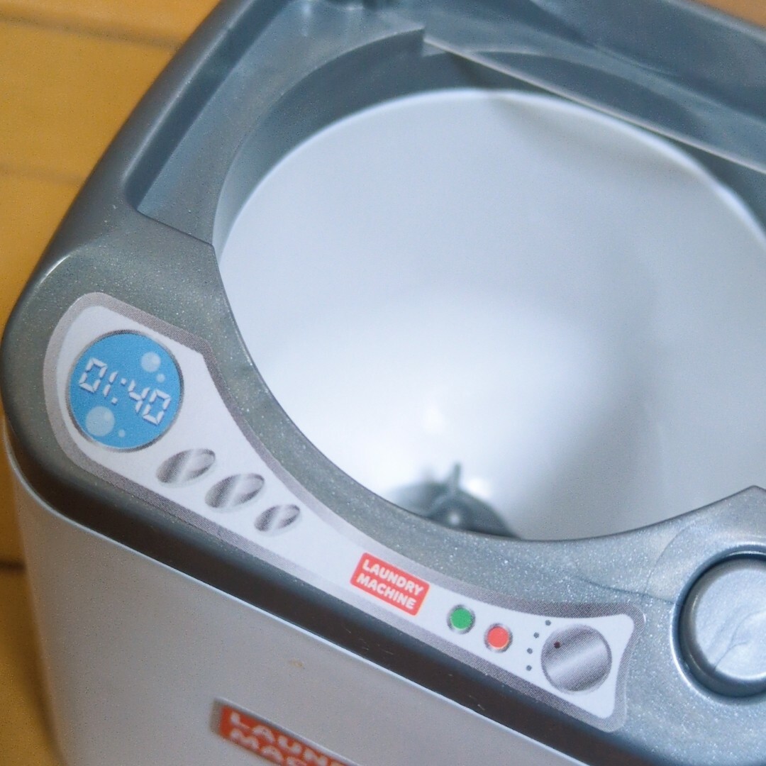 ❤★可愛すぎる！★ミニ洗濯機 電池式★配送無料 キッズ/ベビー/マタニティのおもちゃ(その他)の商品写真