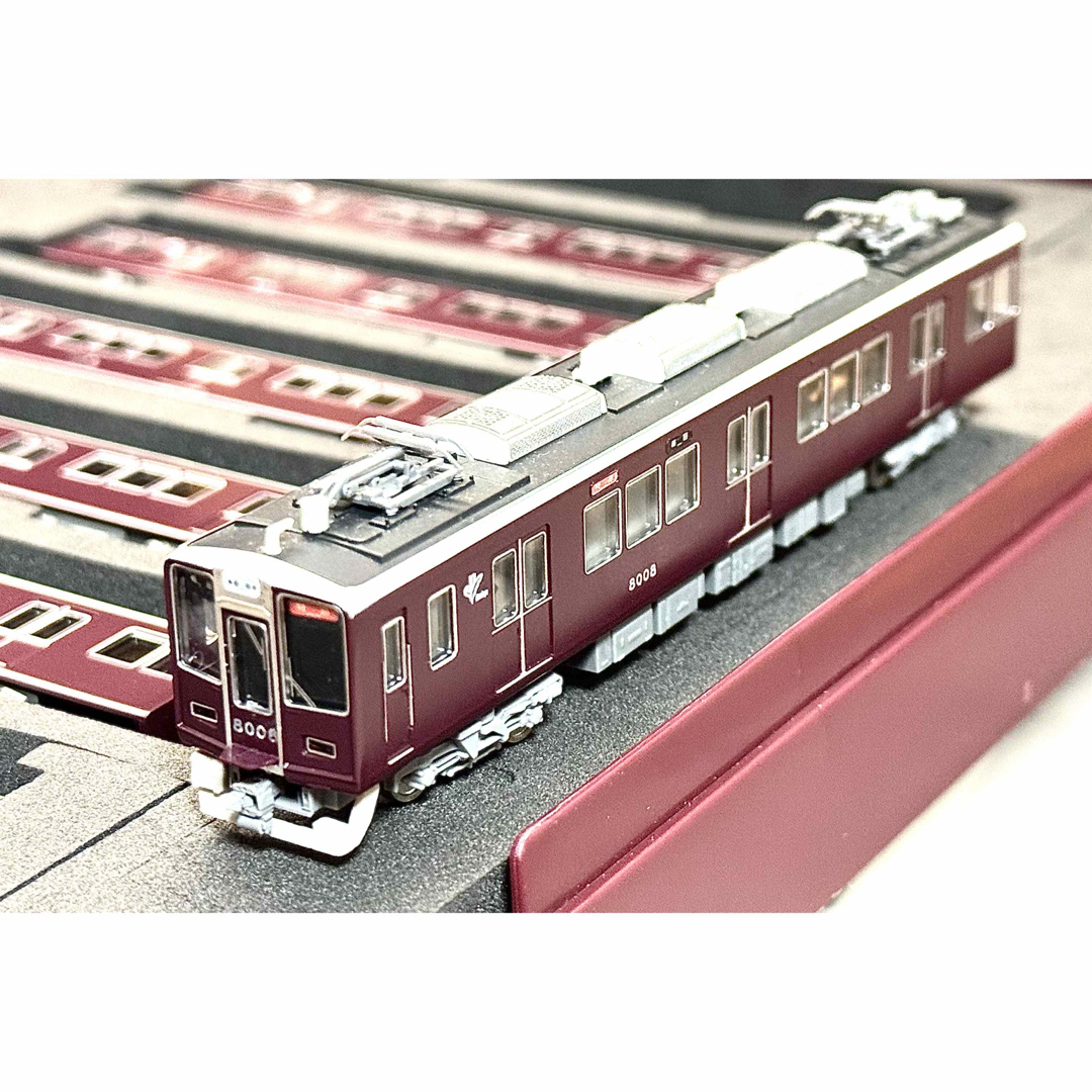 阪急神戸線8000系の8008F(シングルアームパンタグラフ搭載)の 阪急神戸線8000系の8008F(シングルアームパンタグラフ搭載)の