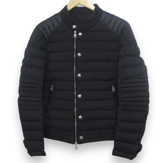 MONCLER(ダウンジャケット ・ シルバー/銀色系)のフリマ MONCLER(ダウンジャケット ・ シルバー/銀色系)のフリマ
