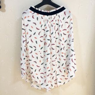 エイチアンドエム(H&M)のH&M♡フェザー柄ミモレ丈スカート(ロングスカート)