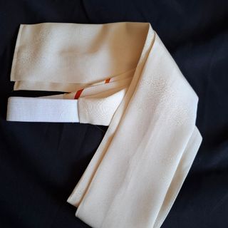 S68　帯揚げにも出来る三重紐　変わり結びアイテム　ハンドメイド　わけあり(和装小物)