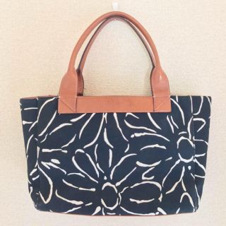 ケイトスペードニューヨーク(kate spade new york)のケイトスペード★花柄キャンバス×レザー★トートバッグ(トートバッグ)