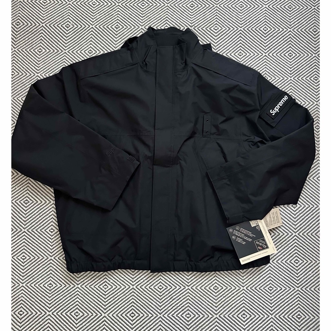 Supreme - 【新品】Supreme 25ss GORE-TEX シェルジャケット 黒S Supreme - 【新品】Supreme 25ss GORE-TEX シェルジャケット 黒S