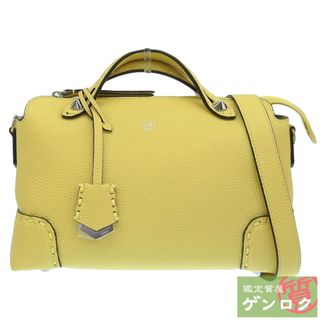 FENDI(イエロー/黄色系)のフリマアイテム一覧 FENDI(イエロー/黄色系)のフリマアイテム一覧