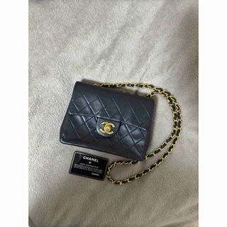 CHANEL - 【希少】CHANEL22ミニハンドバッグ シャネル 黒 入手 CHANEL - 【希少】CHANEL22ミニハンドバッグ シャネル 黒 入手