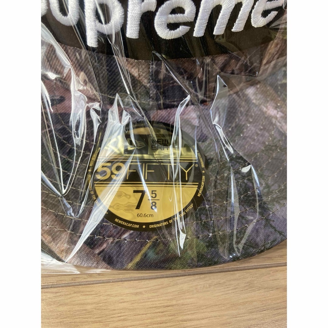 Supreme - Championship Box Logo New Era®Camo 7 5/8
