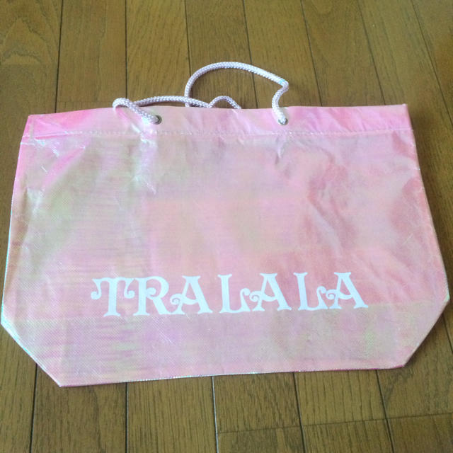 TRALALA(トゥララ)のTRALALA ショ袋 レディースのバッグ(ショップ袋)の商品写真