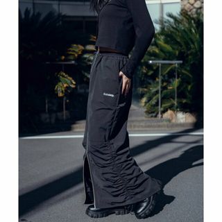 サブサエティ(Subciety)の【BLACK】Front zip gather skirt【WOMEN】(ロングスカート)
