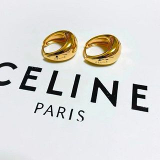 CELINE(ピアス ・ シルバー/銀色系)のフリマアイテム一覧 CELINE(ピアス ・ シルバー/銀色系)のフリマアイテム一覧