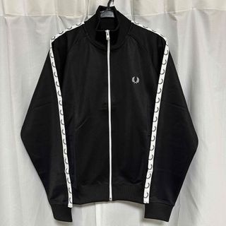 FRED PERRY - 【人気ベロア】FRED PERRYジャージ レッドゆるだぼ FRED PERRY - 【人気ベロア】FRED PERRYジャージ レッドゆるだぼ