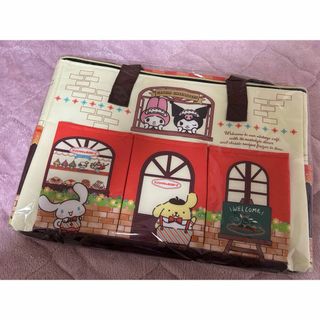 サンリオ(サンリオ)の新品未使用！サンリオ保温保冷BIGマルチバック(キャラクターグッズ)